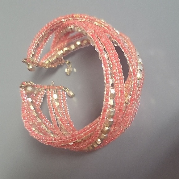 Lot of five elastic bracelets. The pink one is not elastic. - Picture 4 of 7